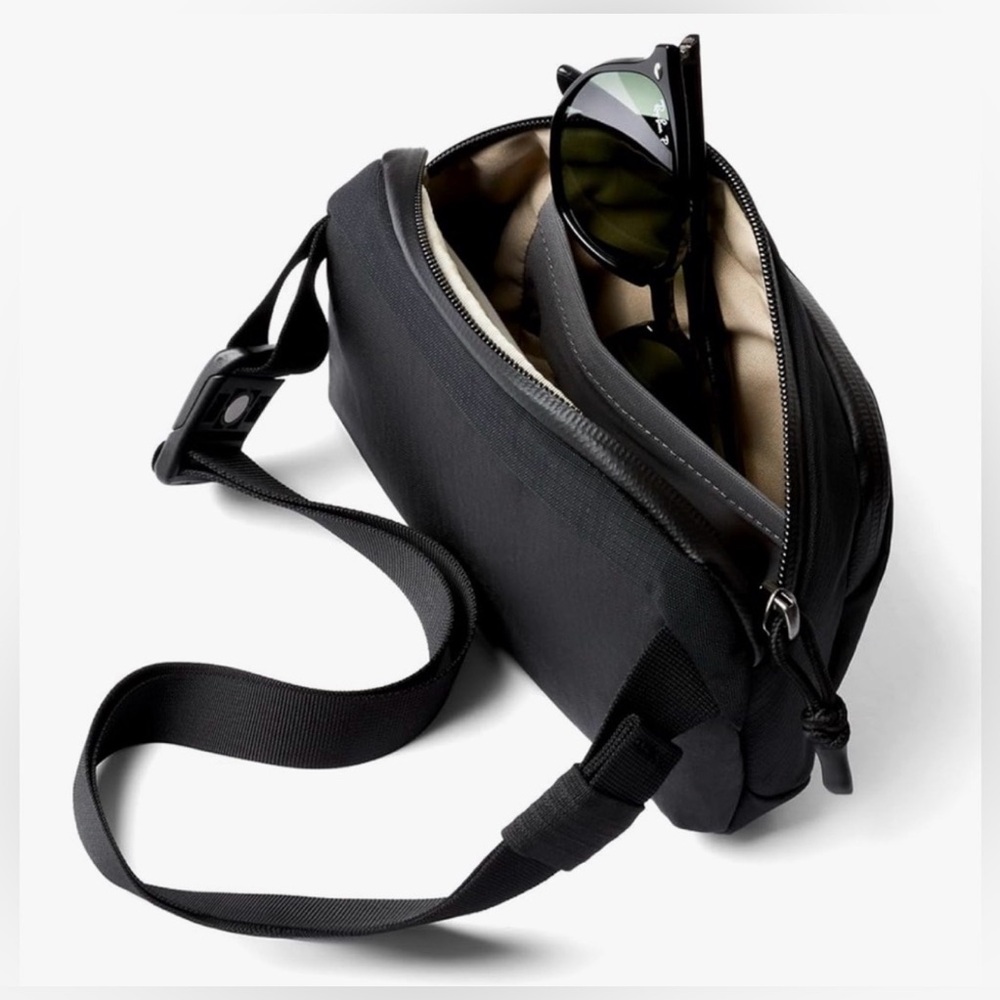 Urban Outfitters Unisex Bellroy Black Belt Bag - Picture 5 of 11